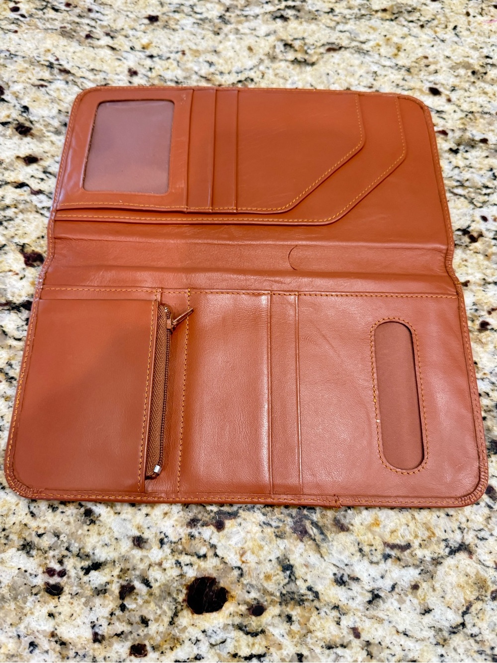Quiet luxury minimalist brown foldable rectangular wallet travel boho slim chic